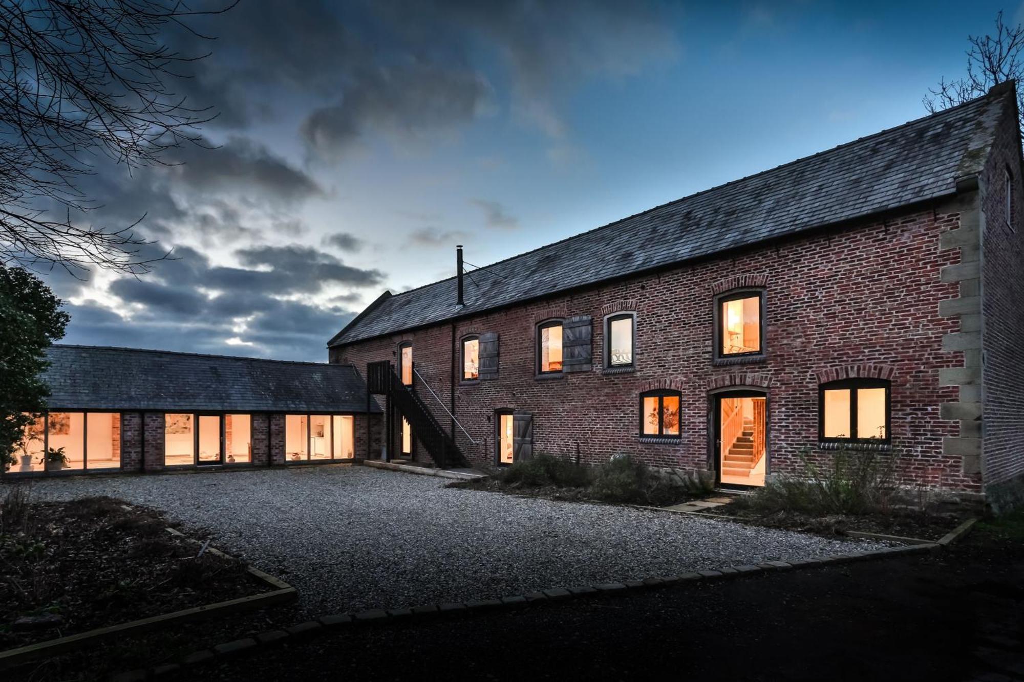 The Barn At Plas Ashpool Sleeps 8 Llandyrnog Екстериор снимка