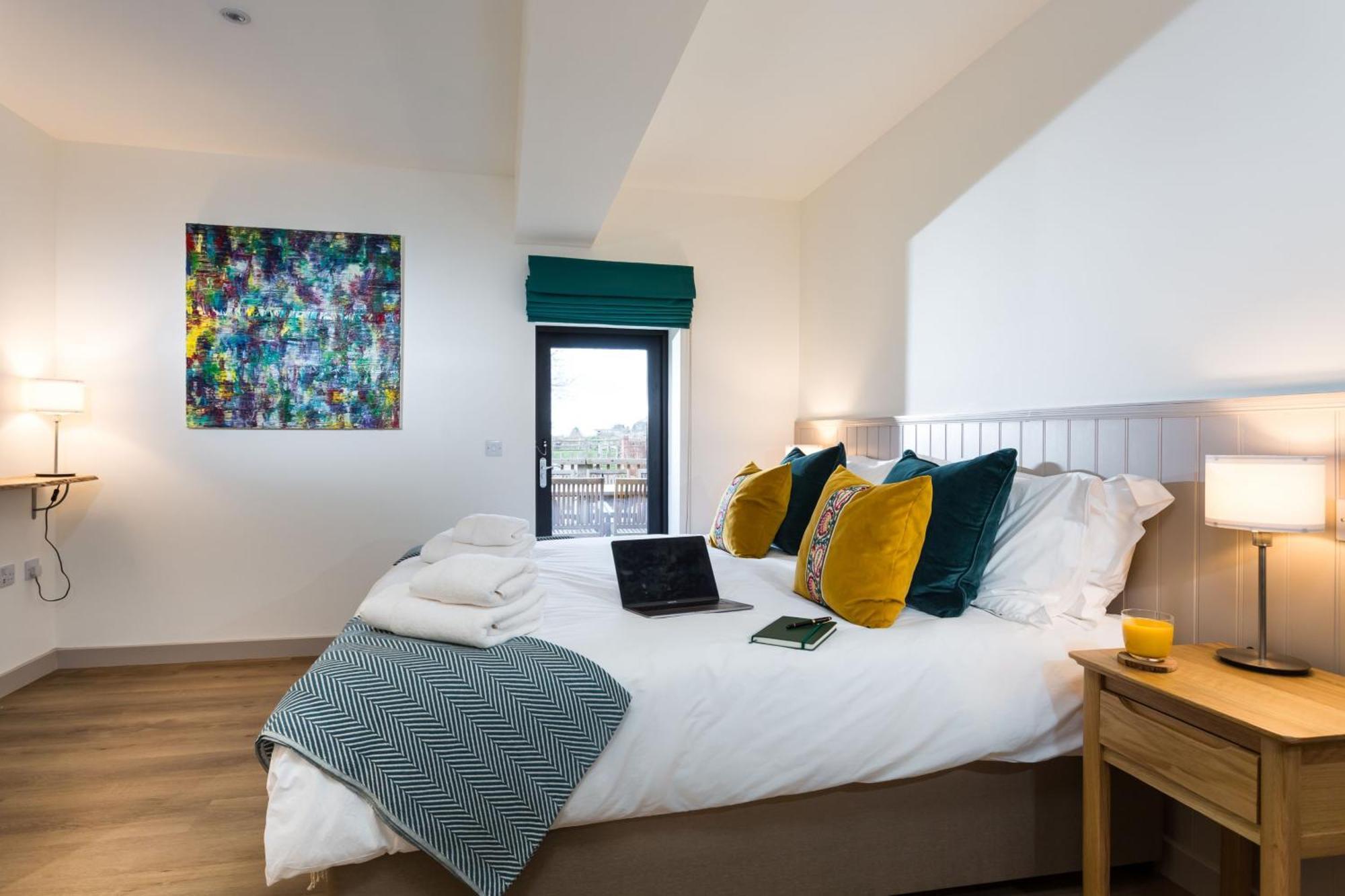 The Barn At Plas Ashpool Sleeps 8 Llandyrnog Екстериор снимка