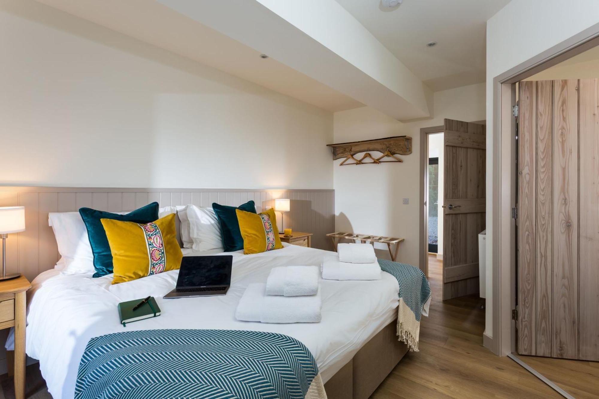 The Barn At Plas Ashpool Sleeps 8 Llandyrnog Екстериор снимка